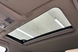 harmaa Nissan Pathfinder 2013 kuva 21.