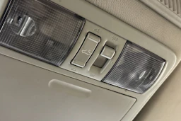 harmaa Nissan Pathfinder 2013 kuva 22.