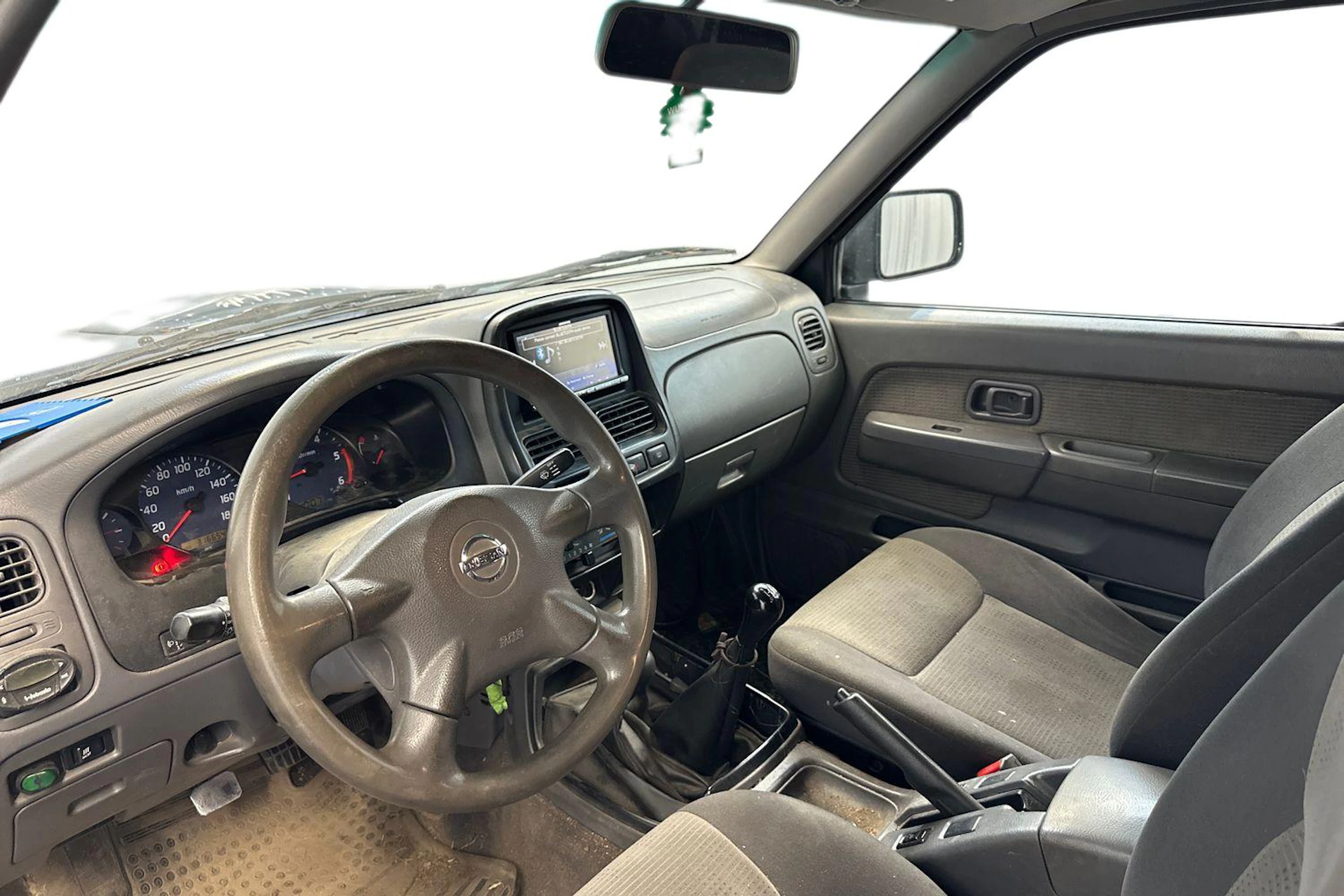 musta Nissan Pick-up 2005 kuva 9.