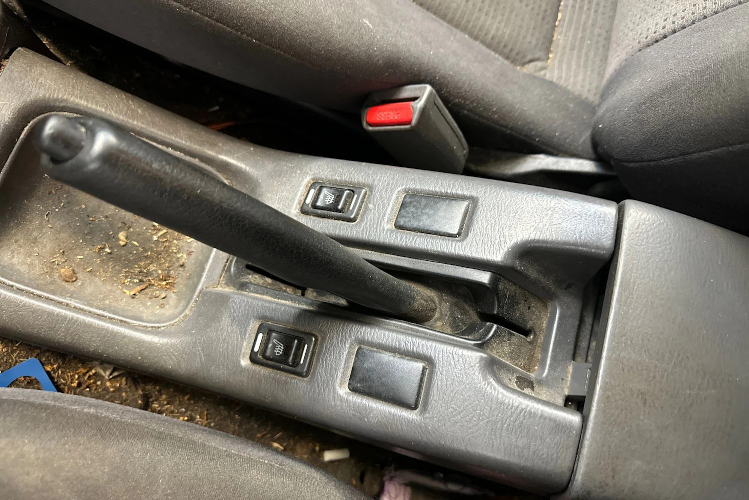 musta Nissan Pick-up 2005 kuva 18.