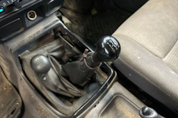 musta Nissan Pick-up 2005 kuva 19.