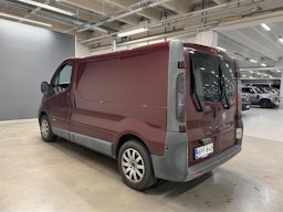 punainen Nissan Primastar 2005 kuva 4.