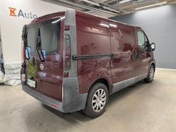 punainen Nissan Primastar 2005 kuva 5.