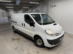 Valkoinen Nissan Primastar 2013 kuva 1.