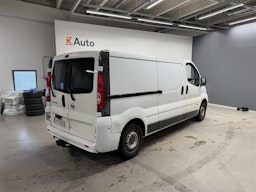 Valkoinen Nissan Primastar 2013 kuva 3.