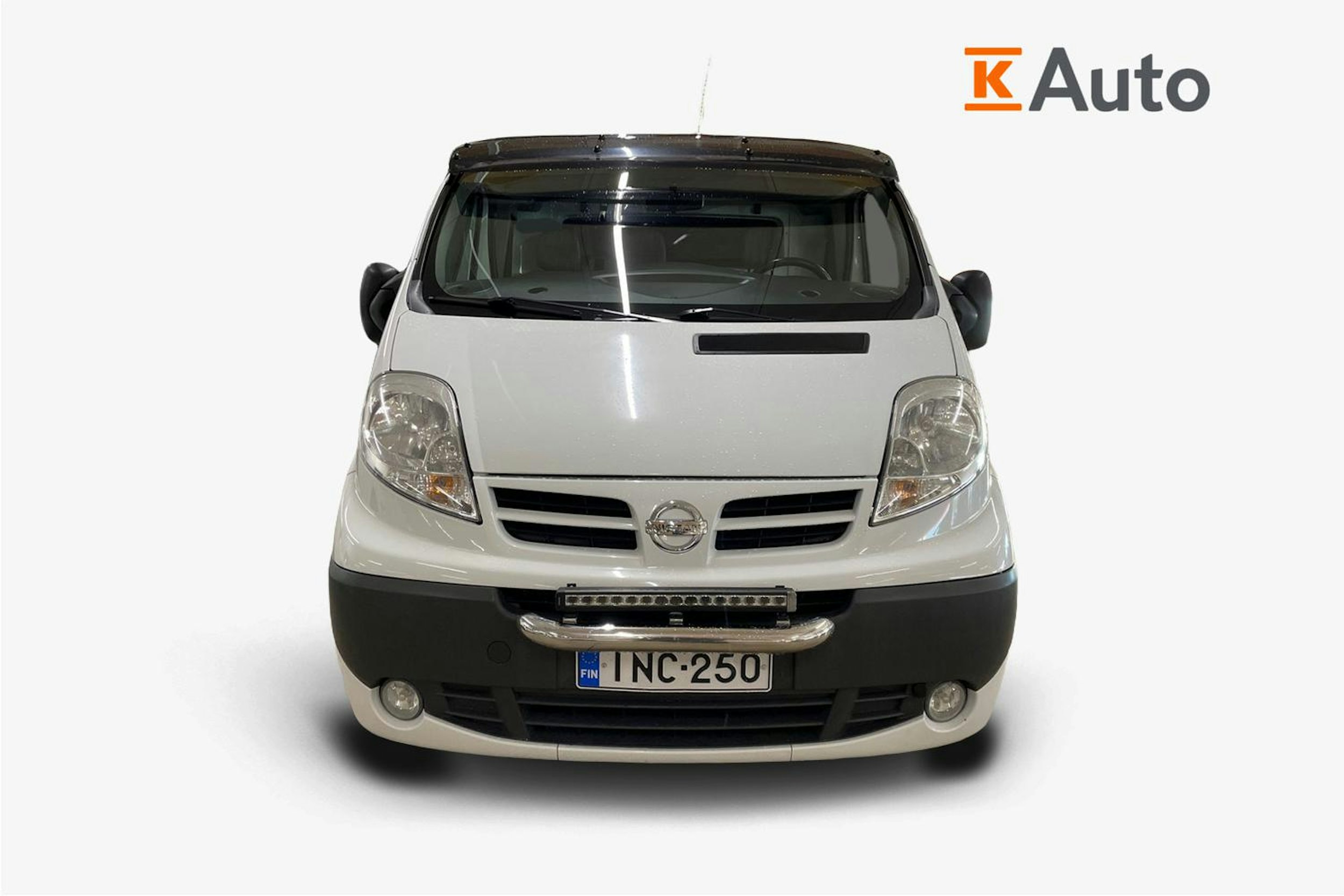 valkoinen Nissan Primastar 2014 kuva 5.