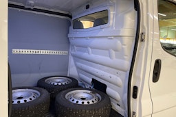 valkoinen Nissan Primastar 2014 kuva 21.