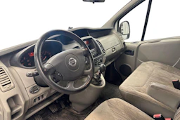 valkoinen Nissan Primastar 2015 kuva 6.