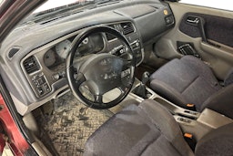 Punainen Nissan PRIMERA 1999 kuva 6.