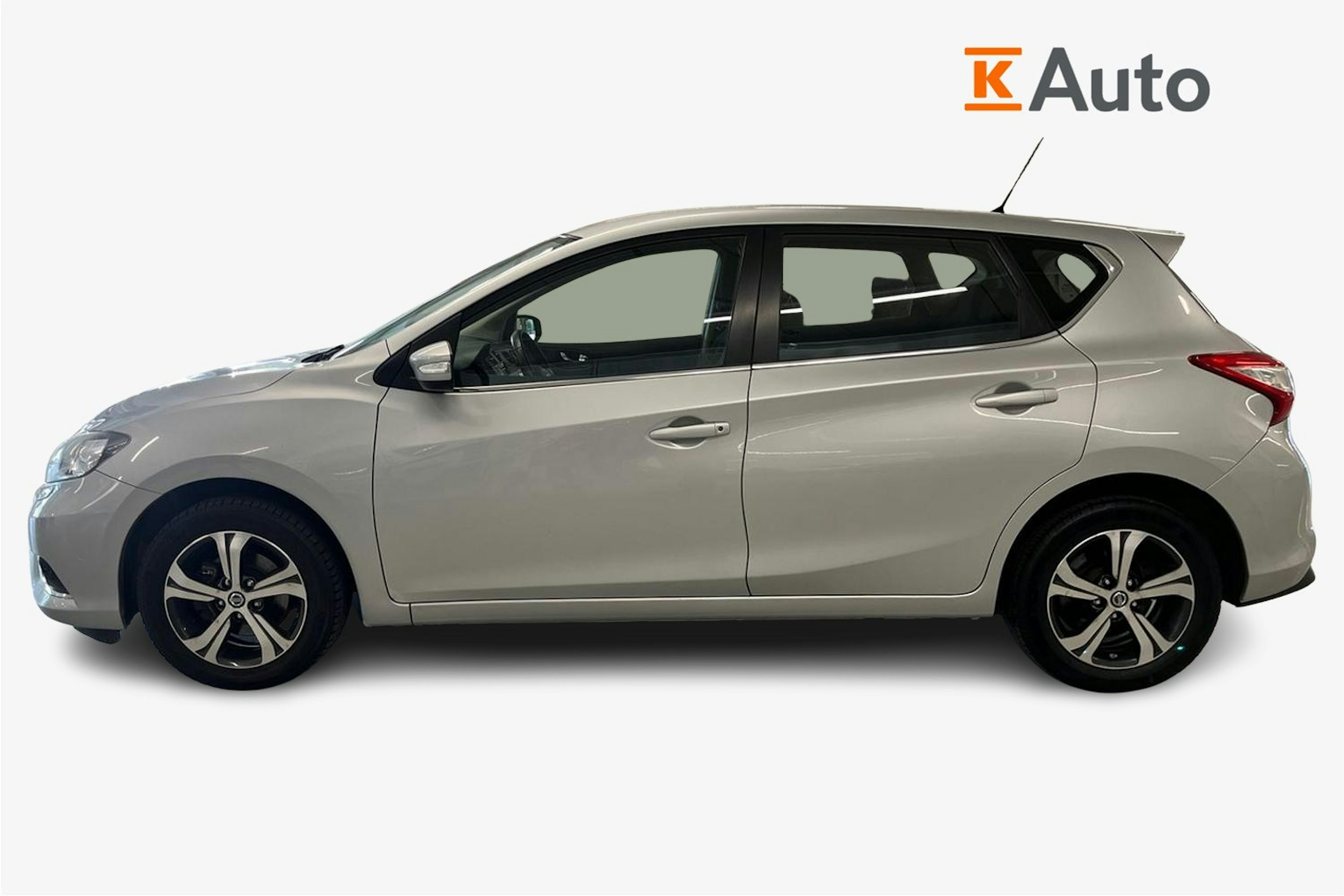 hopea Nissan Pulsar 2015 kuva 6.