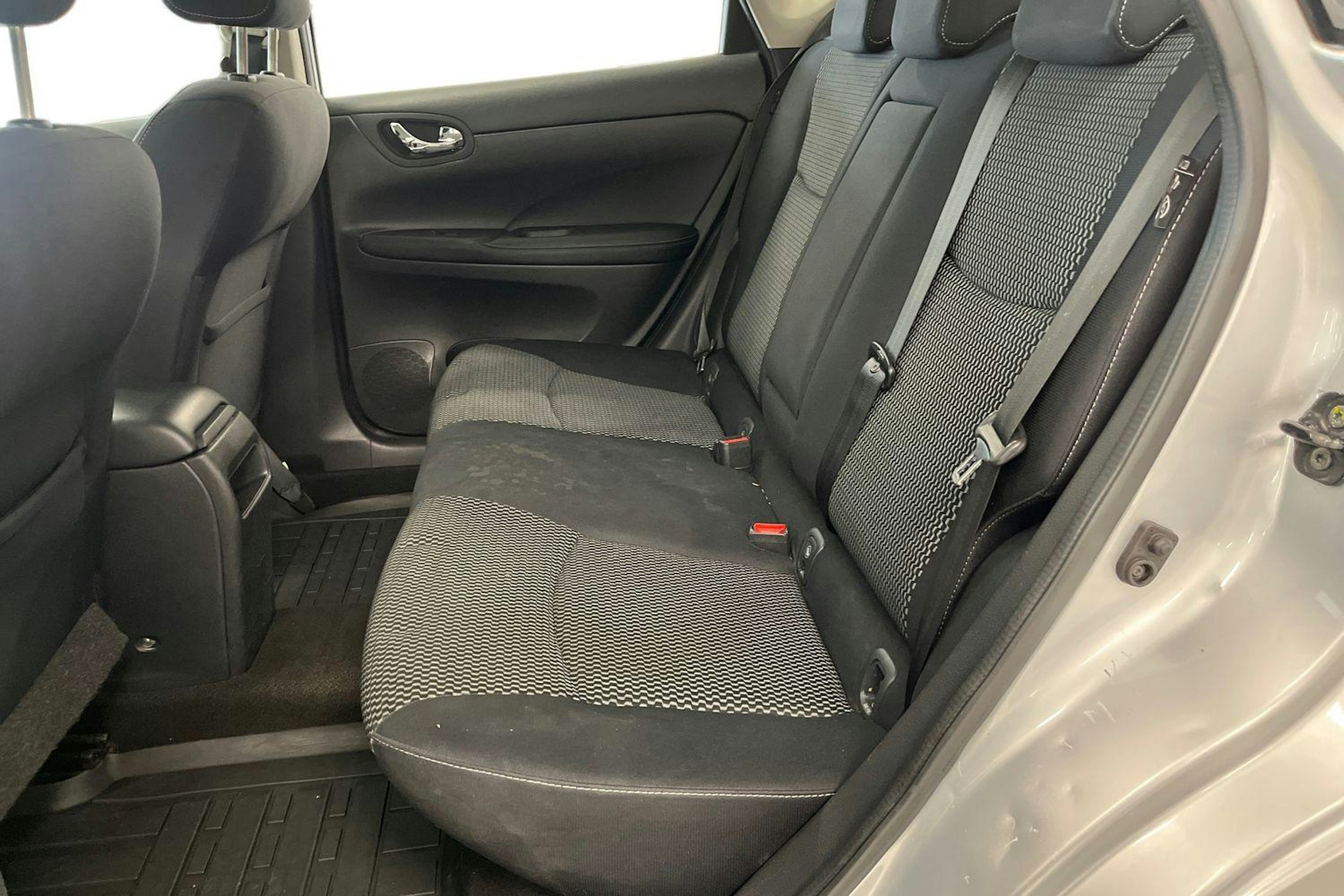 hopea Nissan Pulsar 2015 kuva 10.