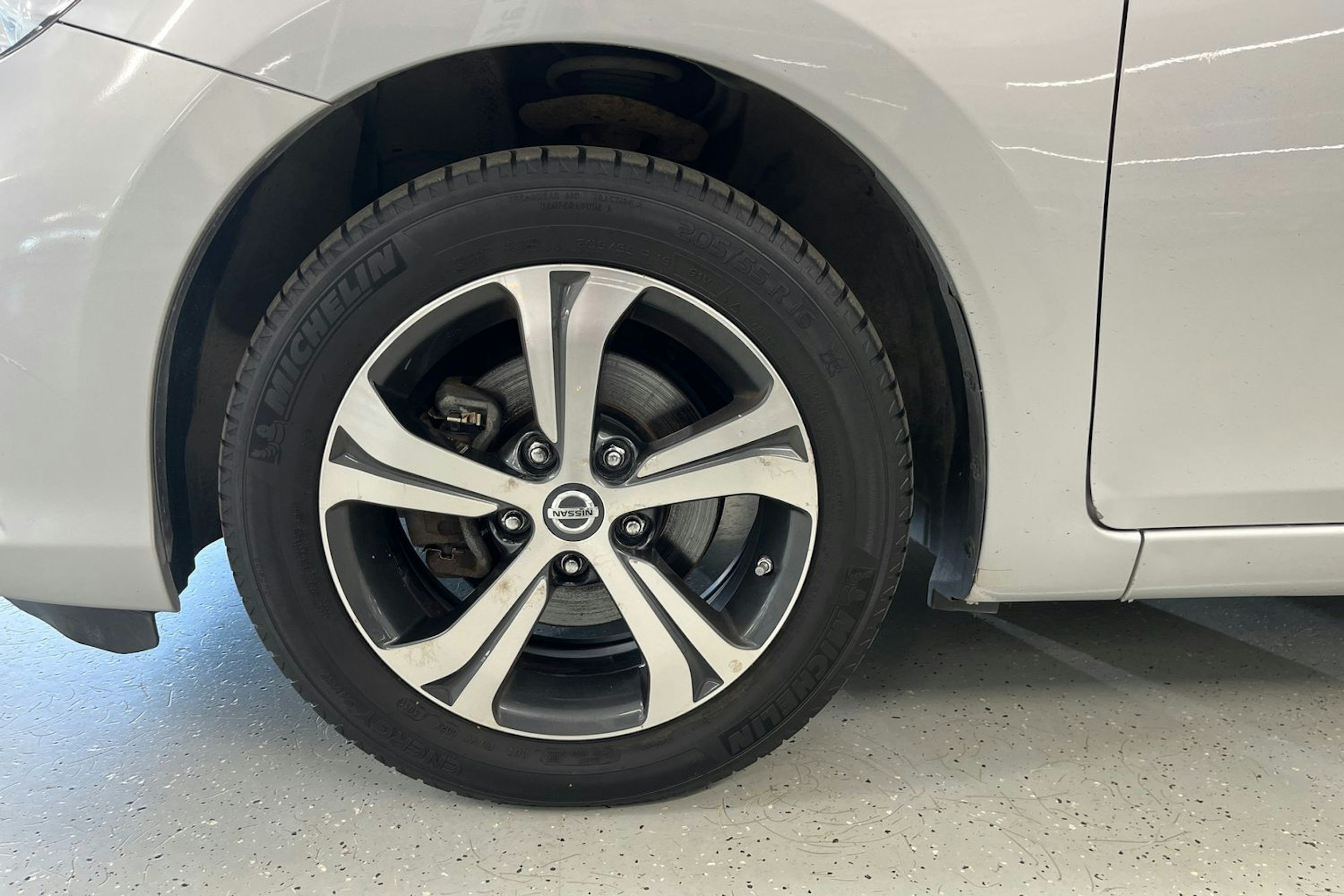 hopea Nissan Pulsar 2015 kuva 17.