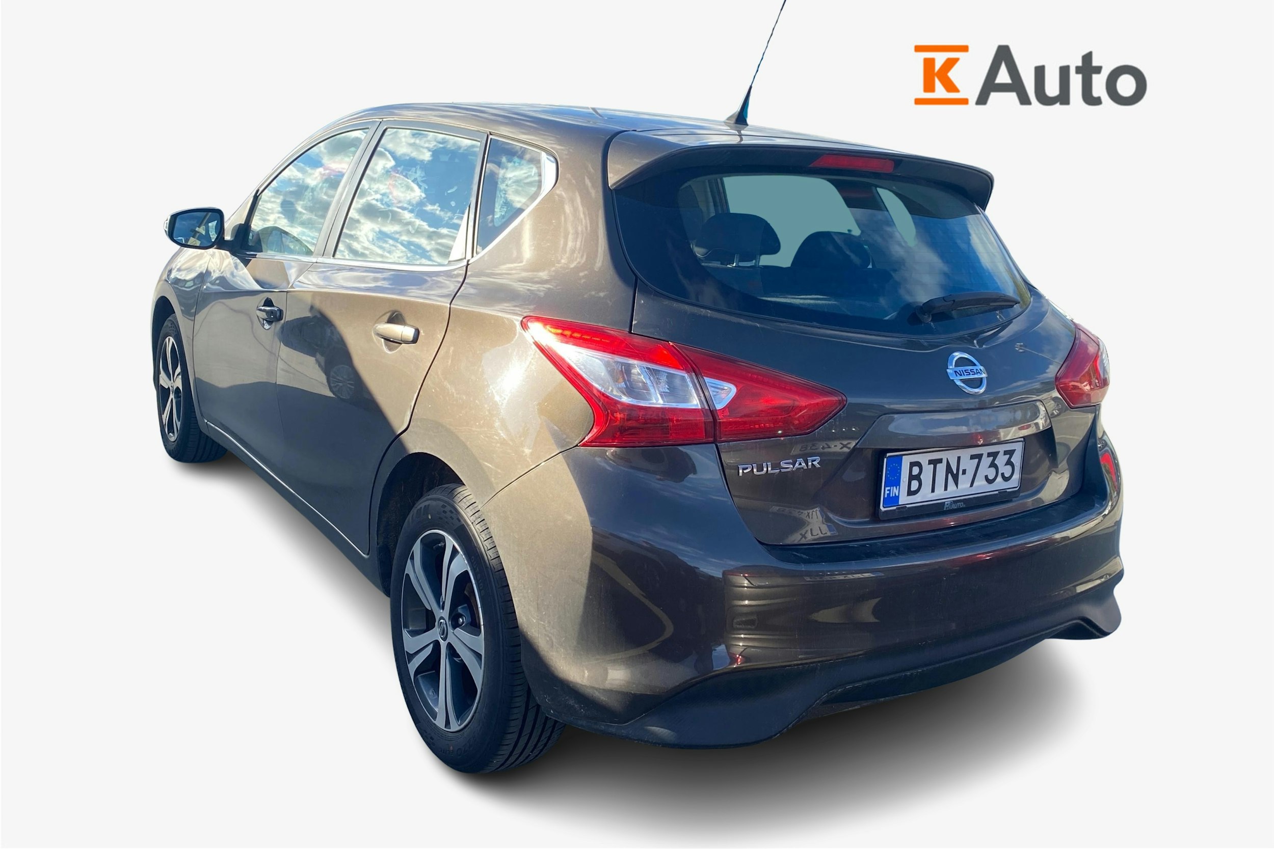 ruskea (beige) Nissan Pulsar 2016 kuva 2.