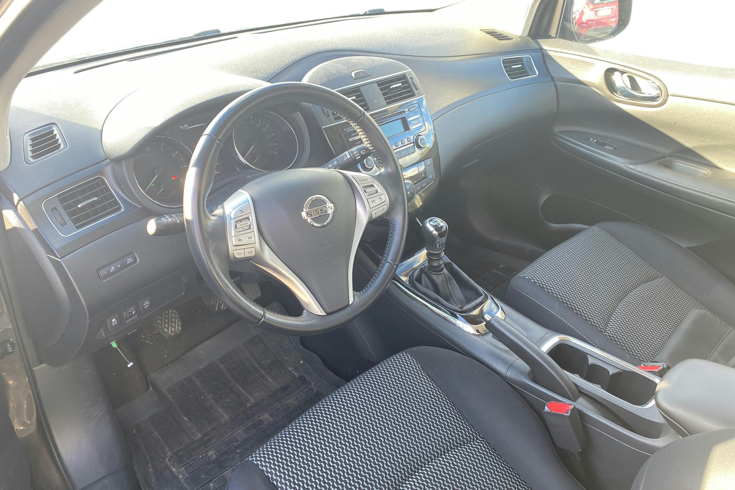 ruskea (beige) Nissan Pulsar 2016 kuva 3.