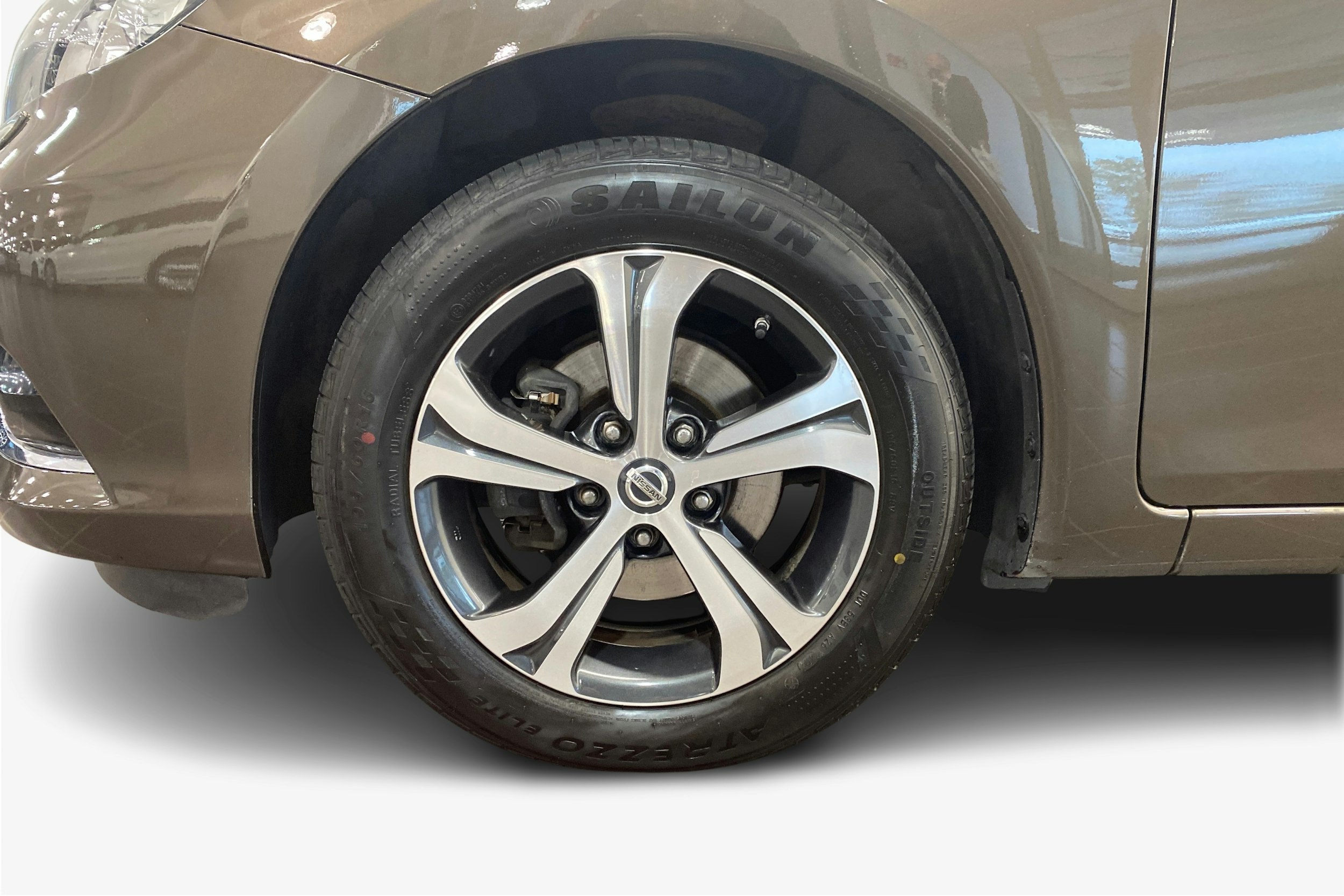 ruskea (beige) Nissan Pulsar 2016 kuva 9.