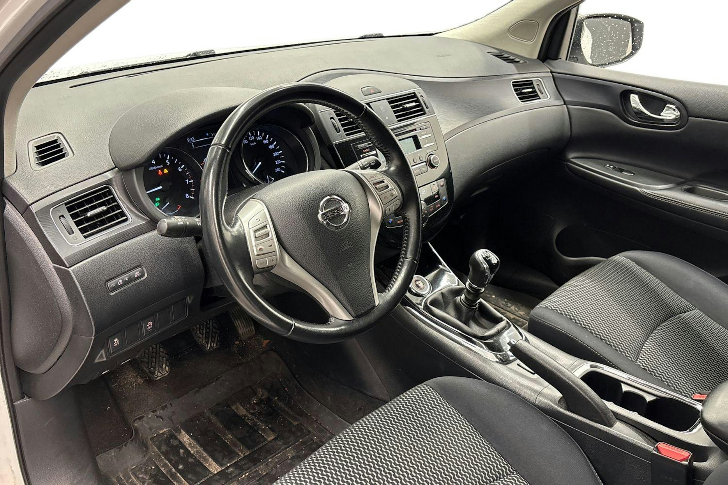 valkoinen Nissan Pulsar 2017 kuva 3.