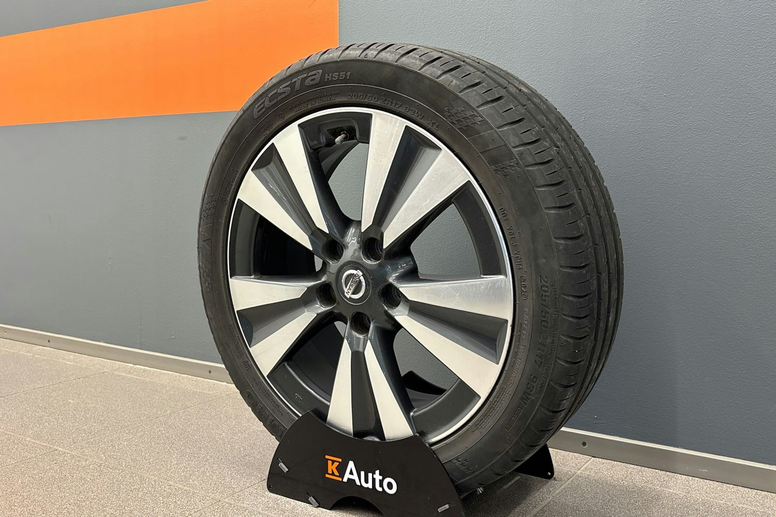 valkoinen Nissan Pulsar 2017 kuva 13.