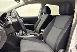 valkoinen Nissan Pulsar 2017 kuva 14.