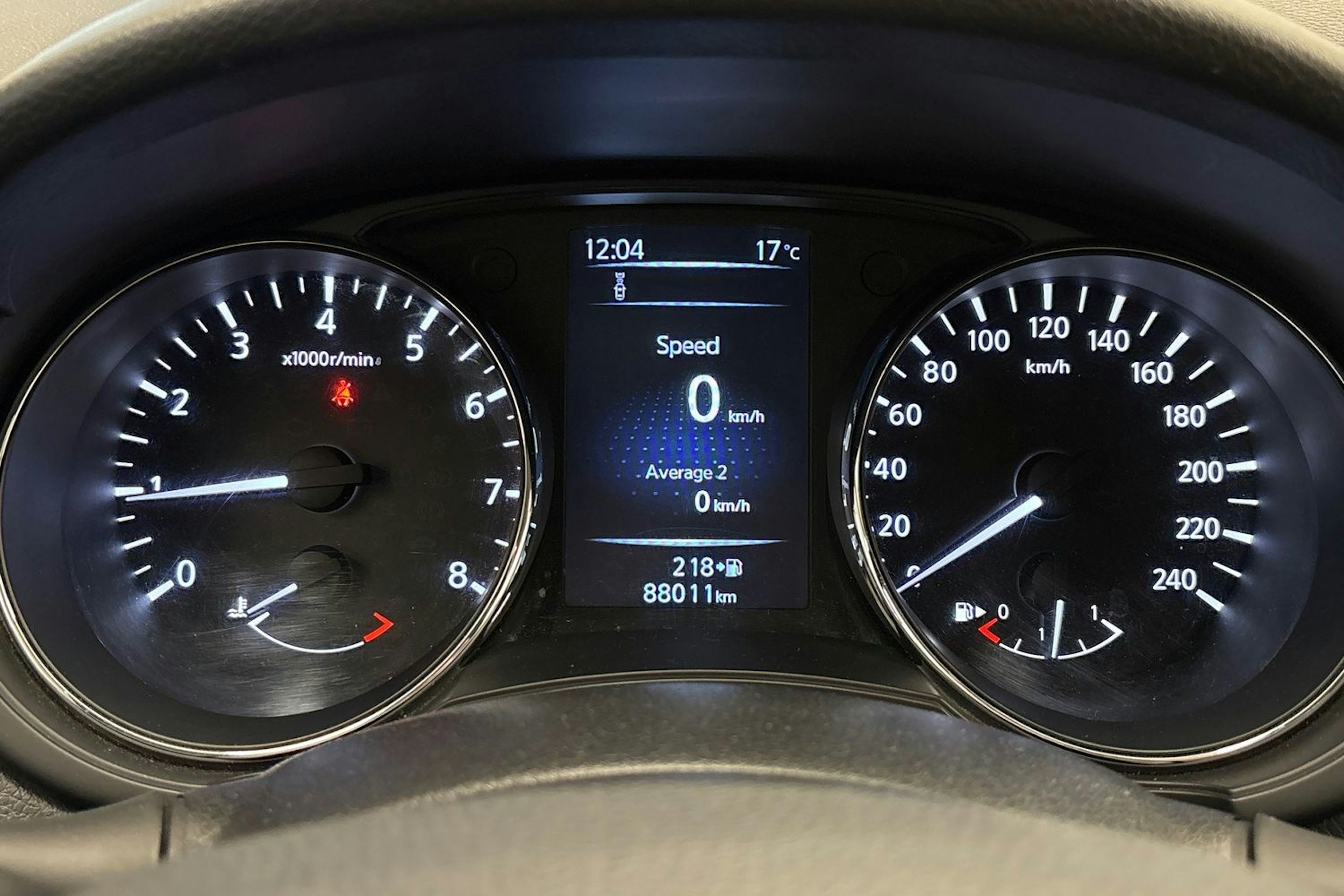 valkoinen Nissan Pulsar 2017 kuva 18.