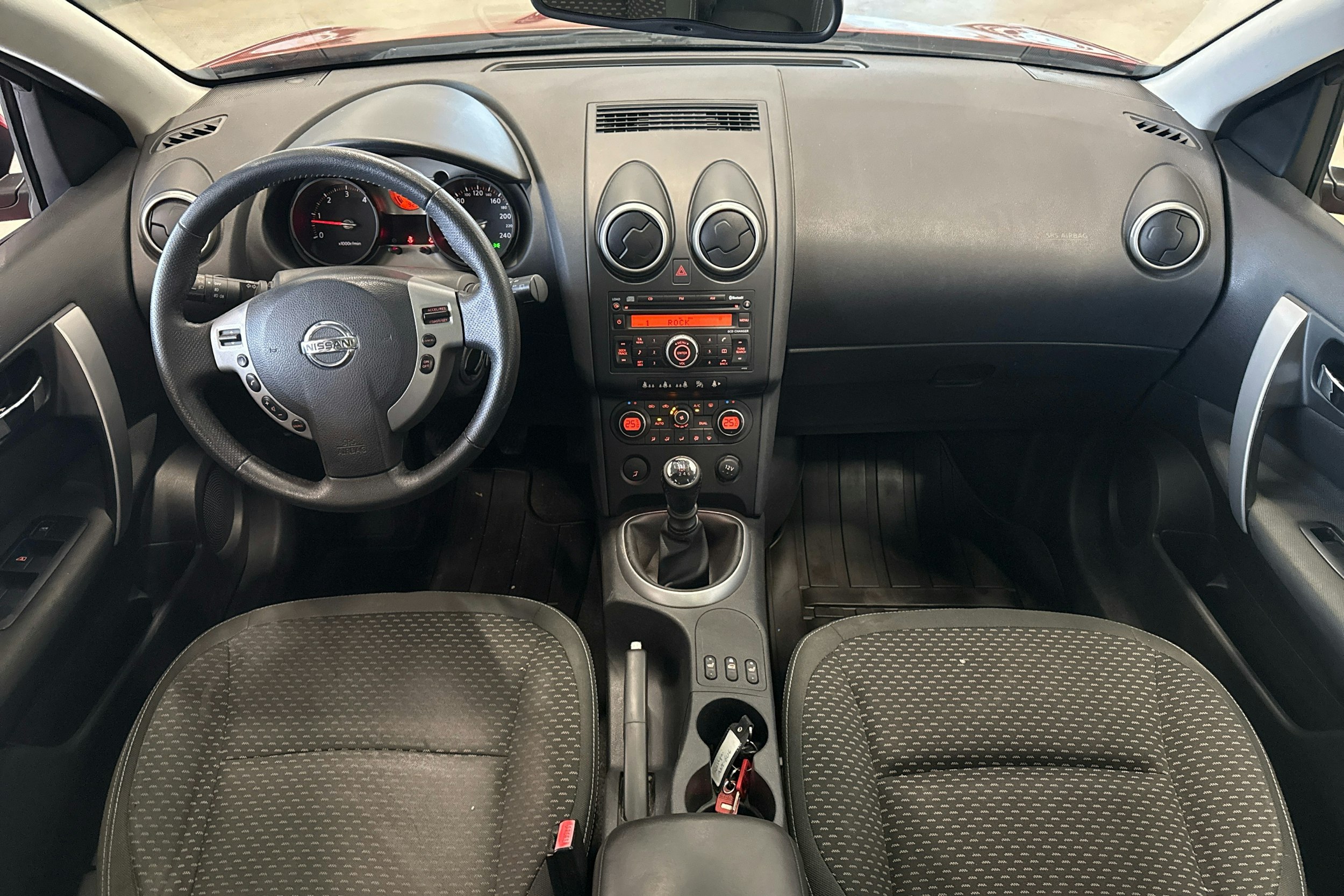 punainen Nissan Qashqai 2008 kuva 7.