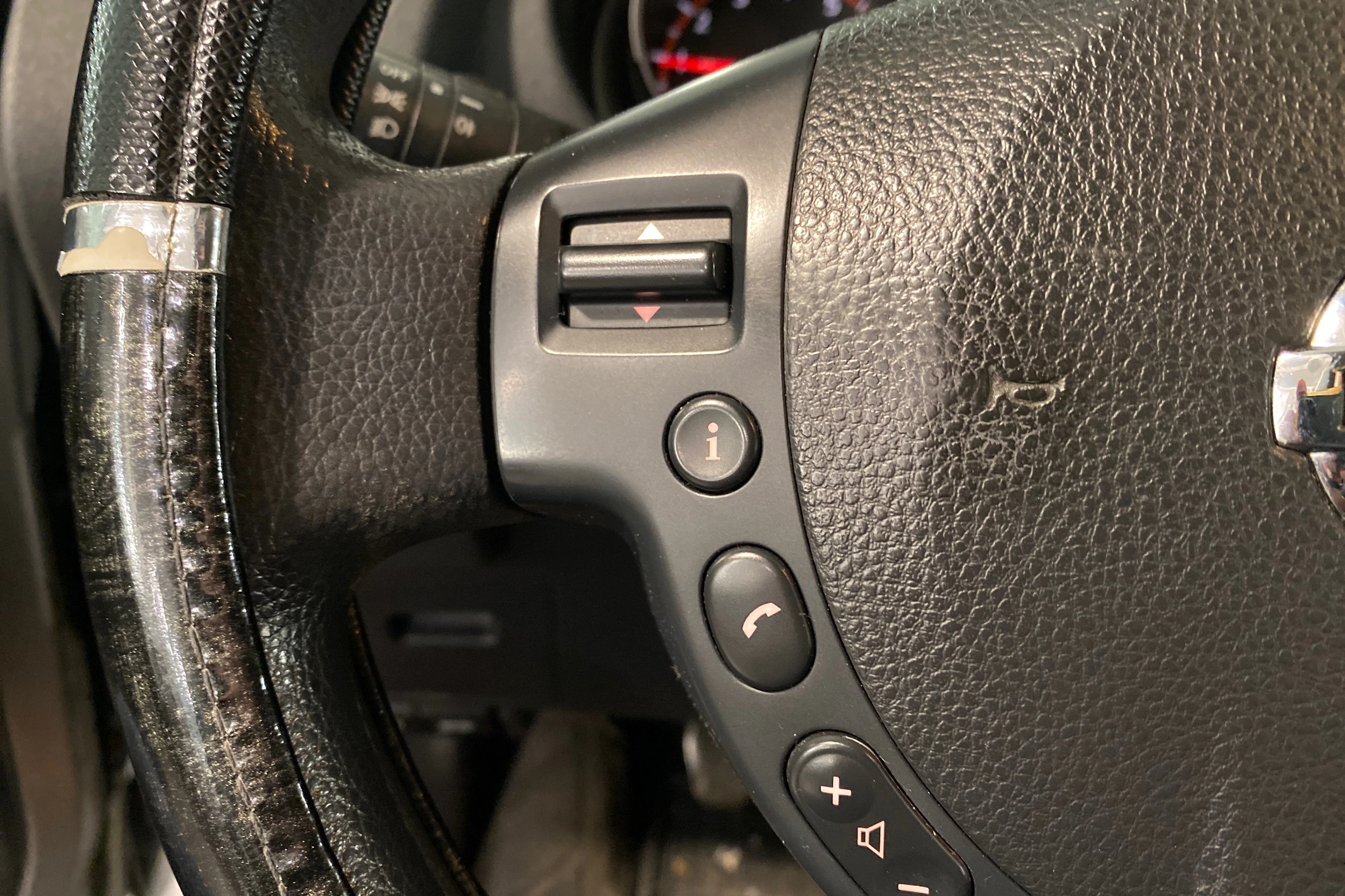 Hopea Nissan Qashqai 2008 kuva 13.