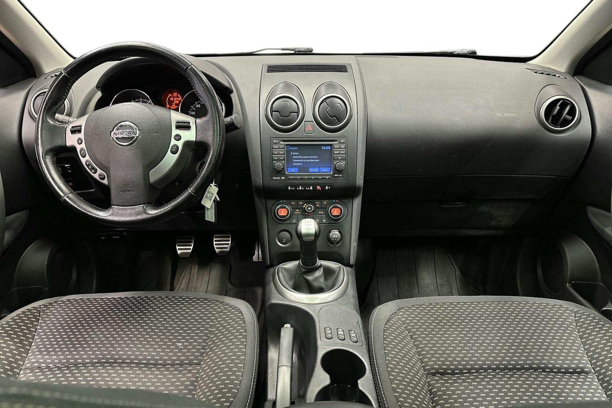 musta Nissan Qashqai 2009 kuva 9.