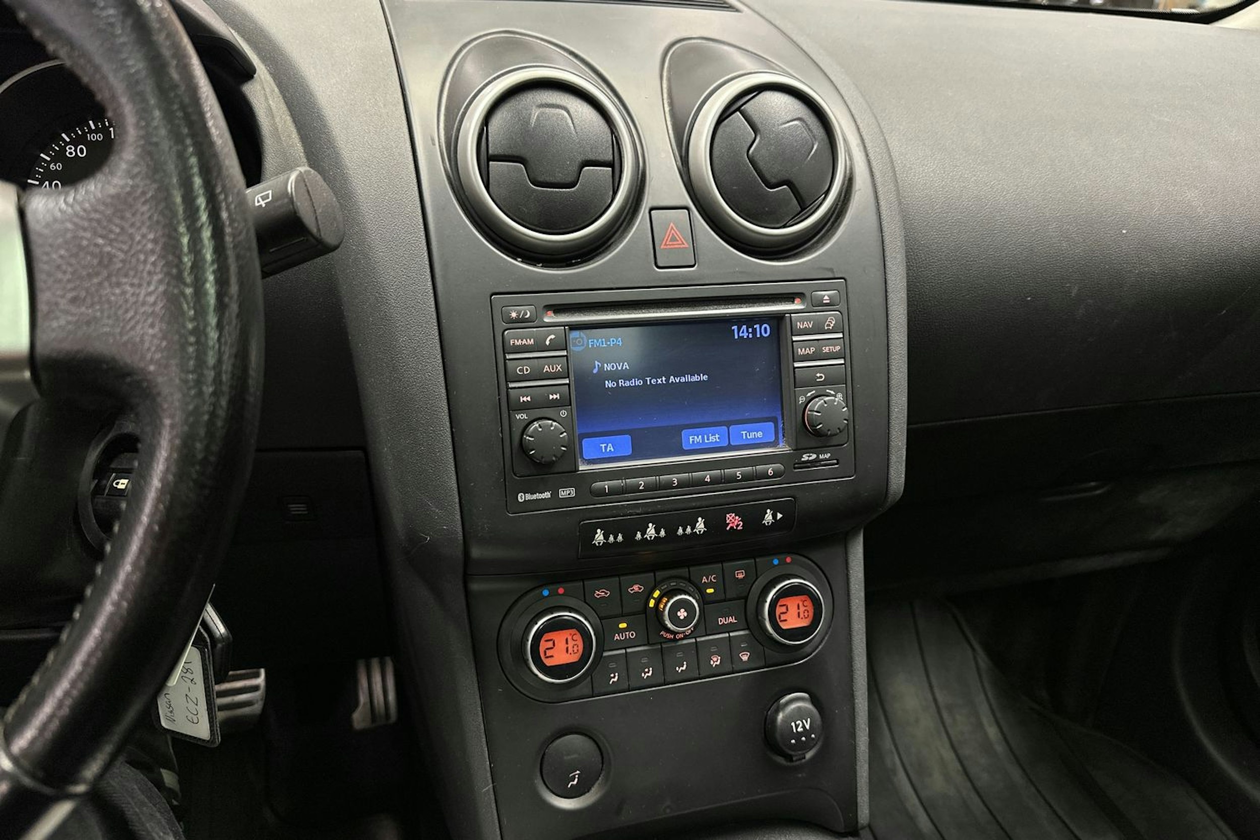 musta Nissan Qashqai 2009 kuva 21.
