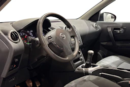 punainen Nissan Qashqai 2010 kuva 8.