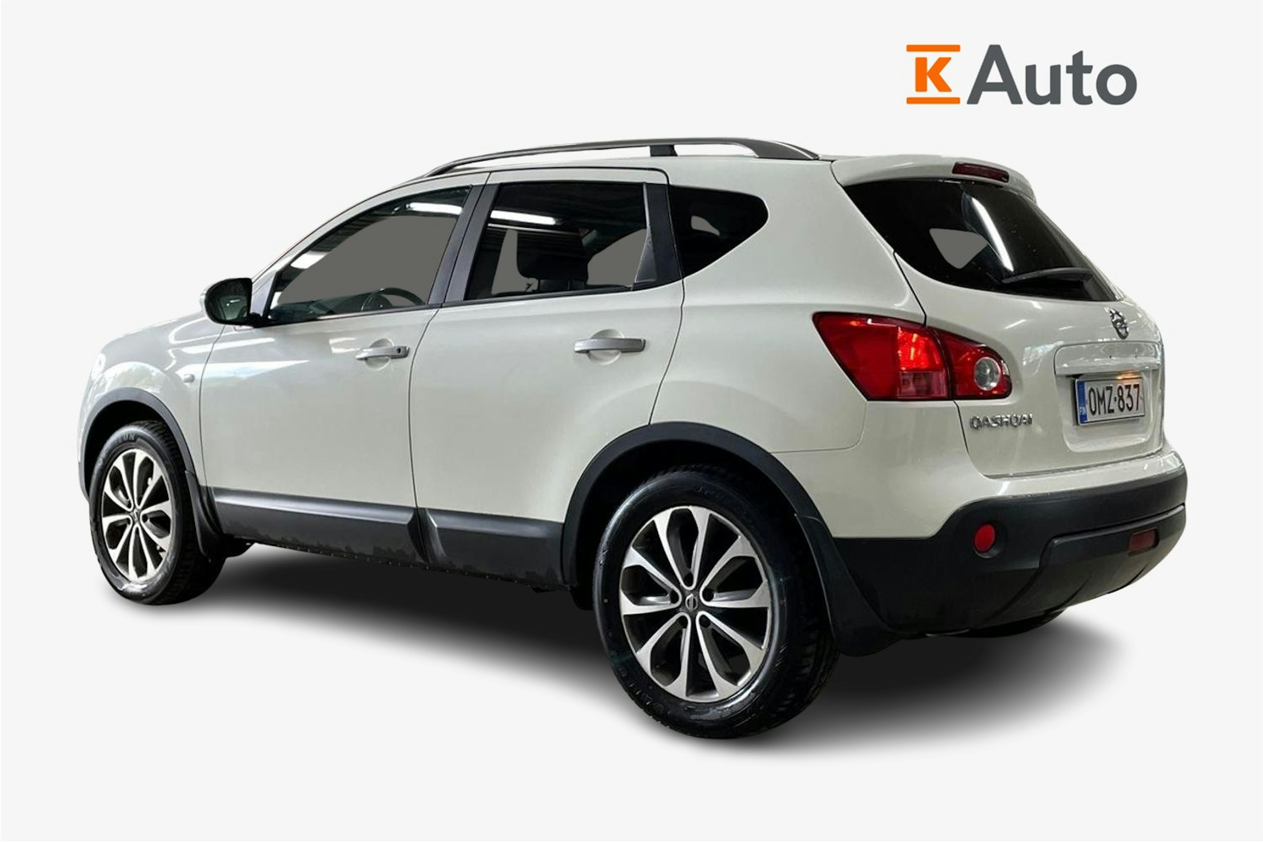 valkoinen Nissan Qashqai 2010 kuva 2.