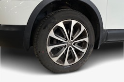 valkoinen Nissan Qashqai 2010 kuva 11.