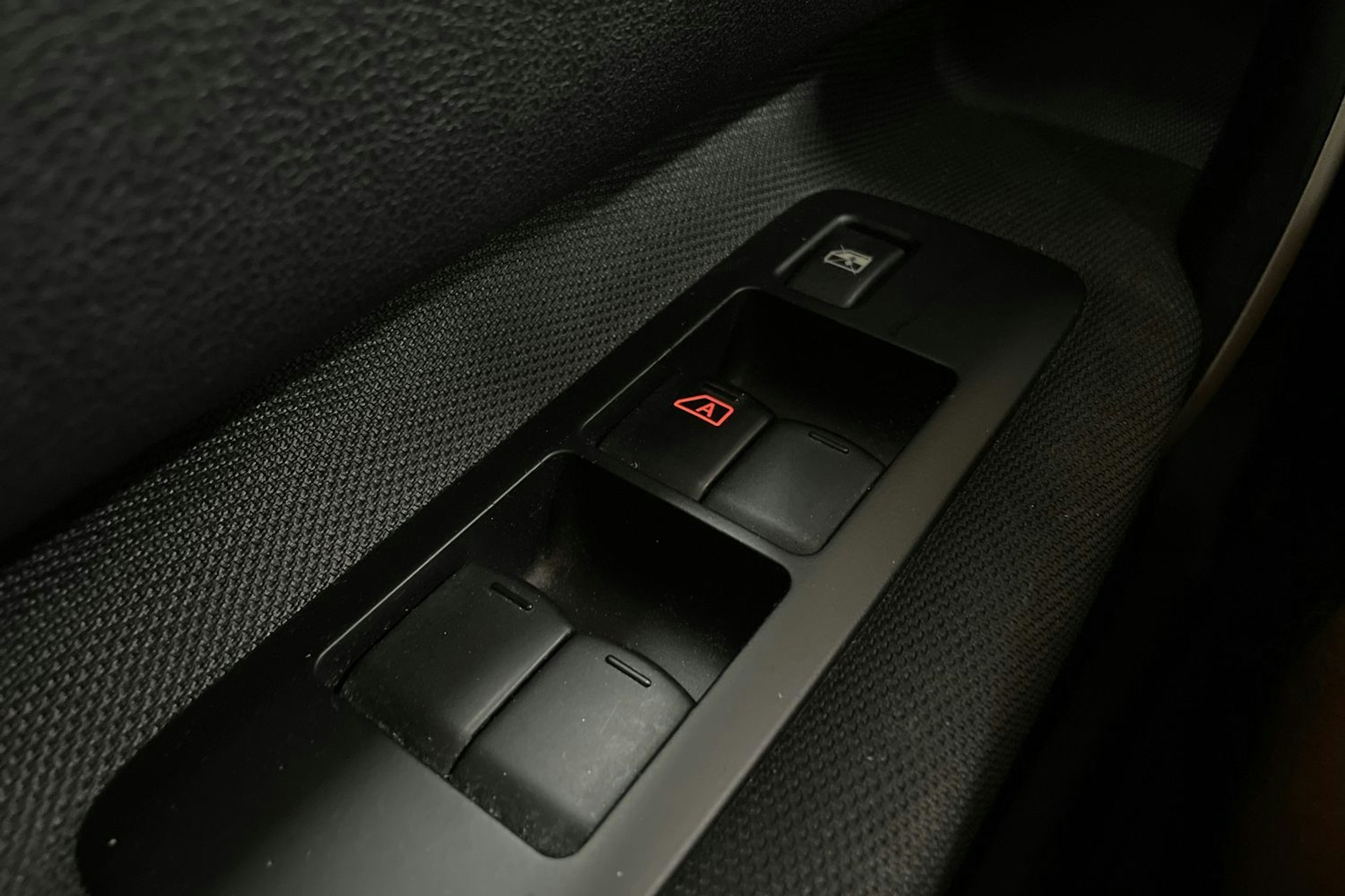 valkoinen Nissan Qashqai 2010 kuva 18.