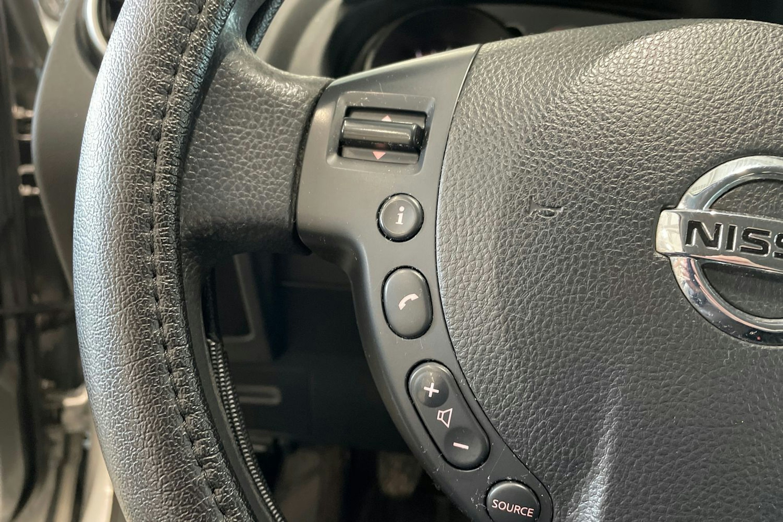 hopea Nissan Qashqai 2010 kuva 16.