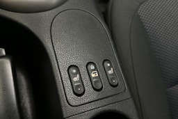 ruskea (beige) Nissan Qashqai 2010 kuva 17.