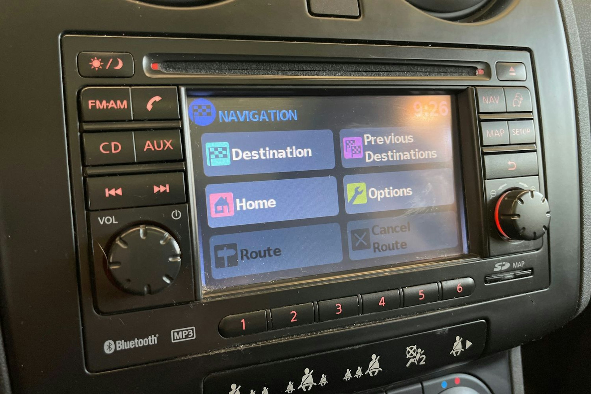 Ruskea (beige) Nissan Qashqai 2010 kuva 19.