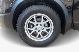 musta Nissan Qashqai 2011 kuva 11.