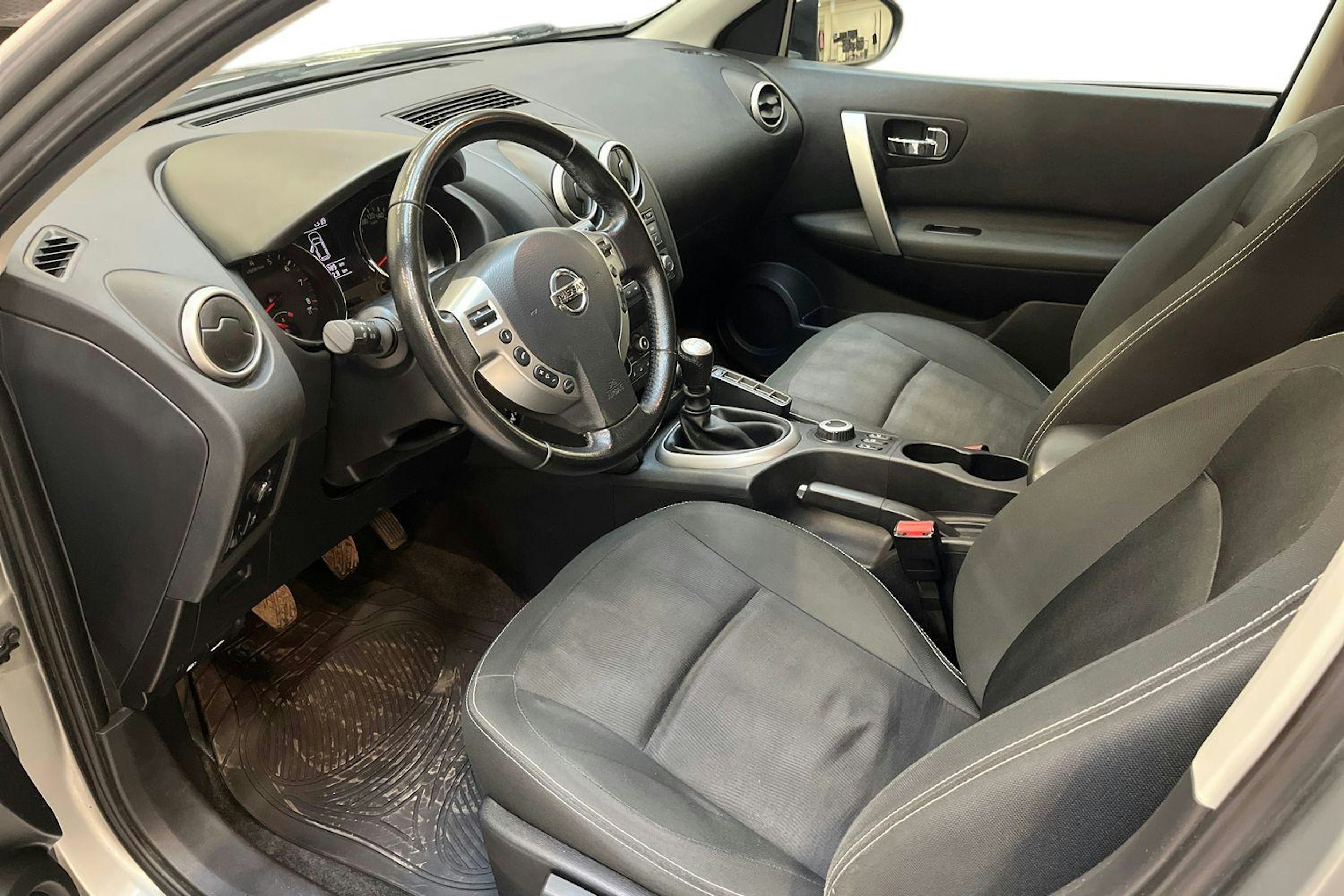 hopea Nissan Qashqai 2011 kuva 6.