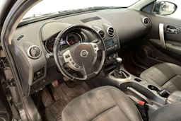 musta Nissan Qashqai 2011 kuva 7.