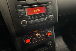 musta Nissan Qashqai 2011 kuva 19.