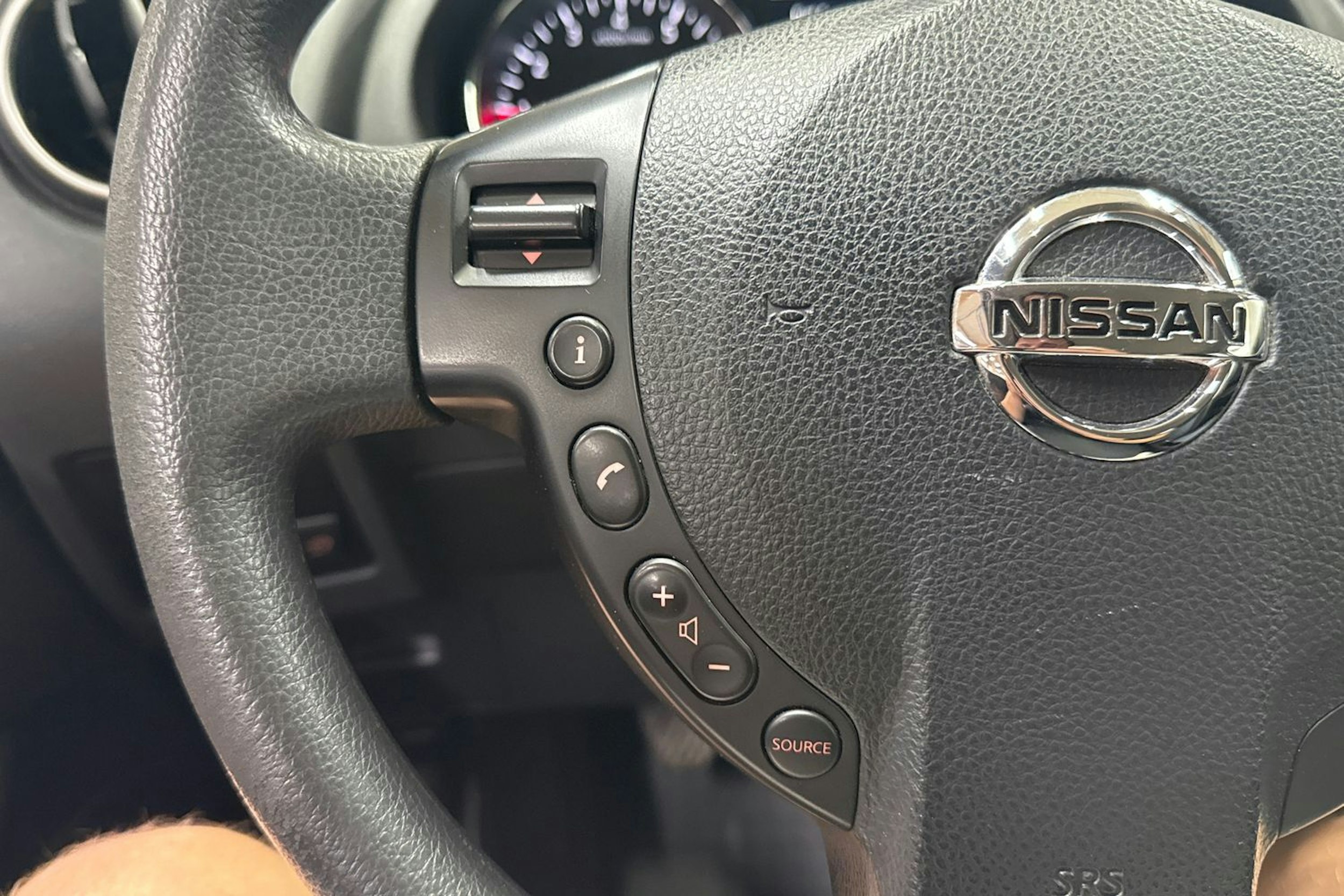 violetti Nissan Qashqai 2012 kuva 19.