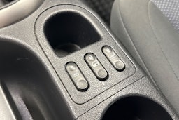 violetti Nissan Qashqai 2012 kuva 25.