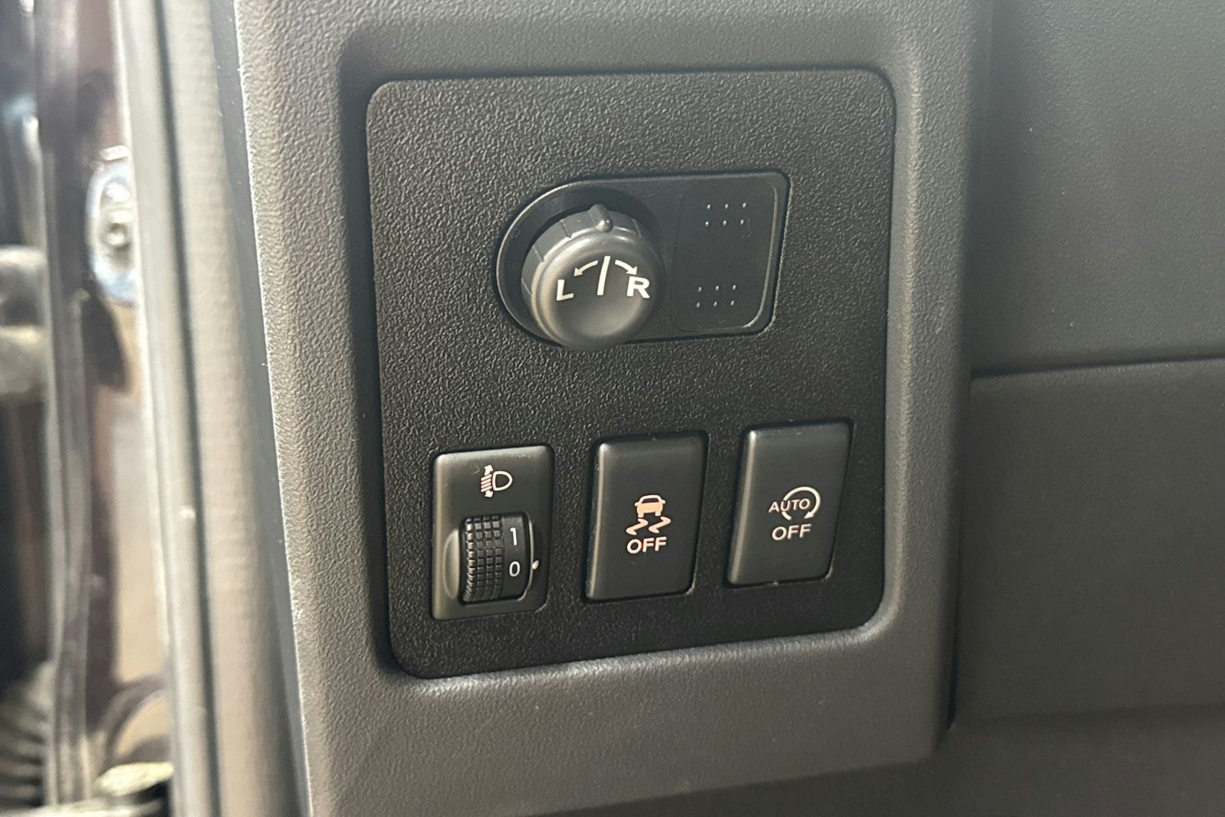 violetti Nissan Qashqai 2012 kuva 27.