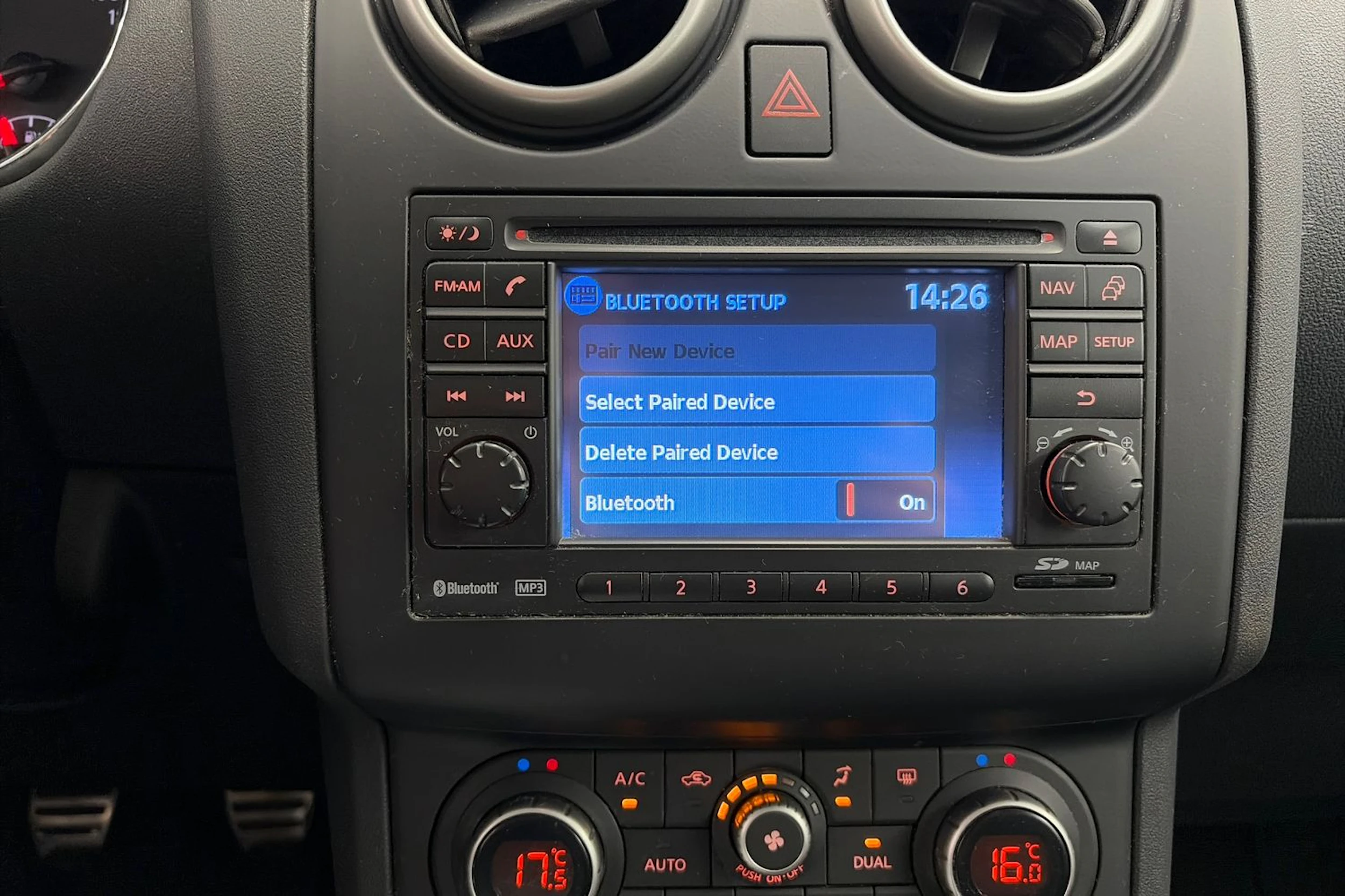 hopea Nissan Qashqai 2012 kuva 16.