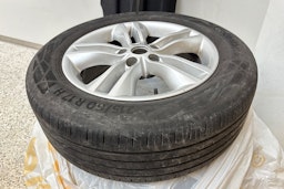 musta Nissan Qashqai 2012 kuva 11.