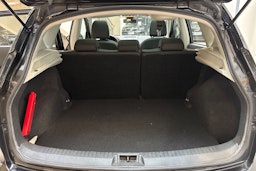 musta Nissan Qashqai 2012 kuva 12.