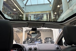 musta Nissan Qashqai 2012 kuva 13.