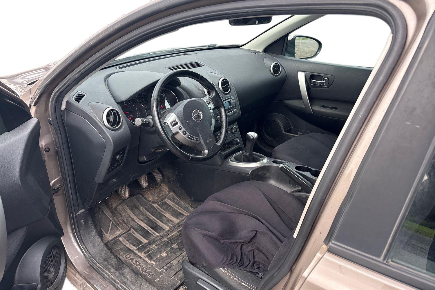 Nissan Qashqai 2012, photo 3/3