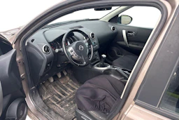 Ruskea (beige) Nissan Qashqai 2012 kuva 3.