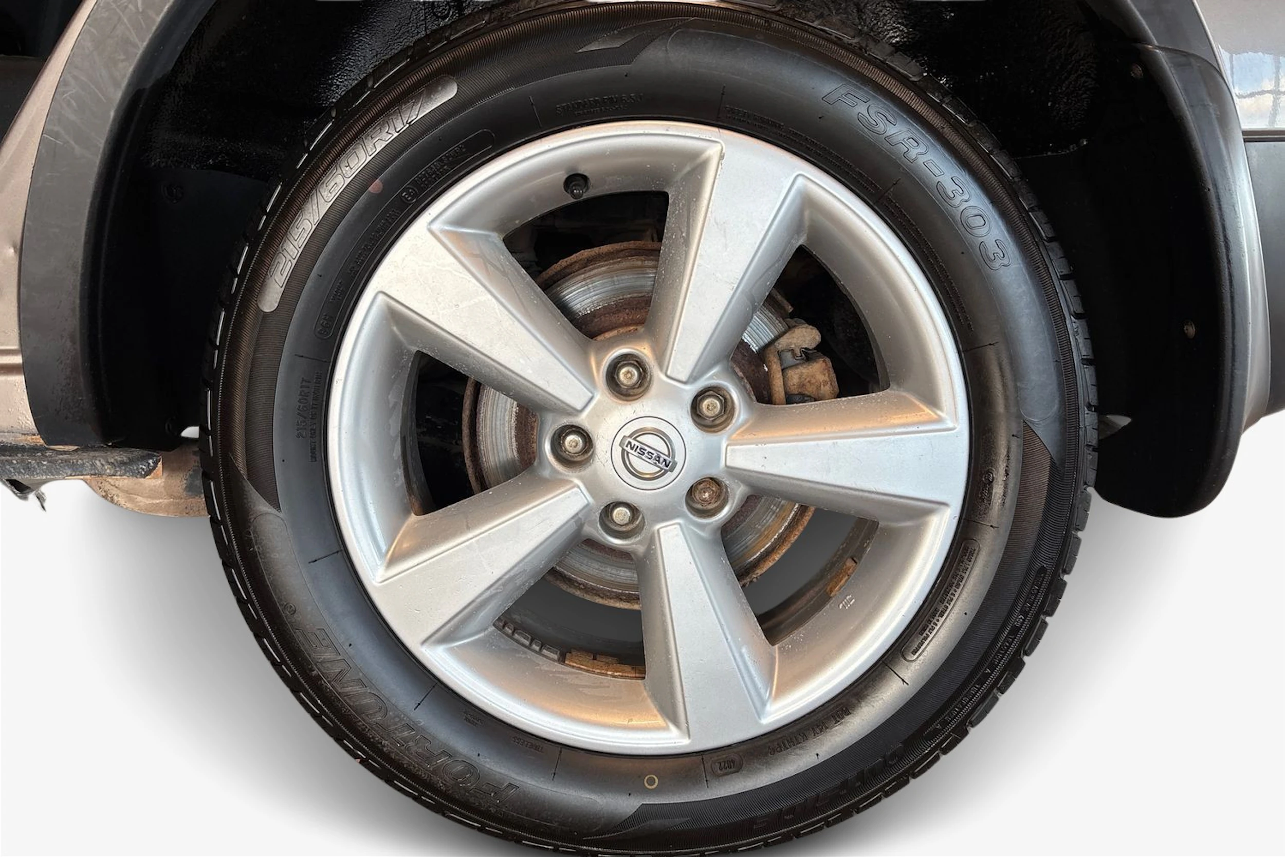 Ruskea (beige) Nissan Qashqai 2012 kuva 9.