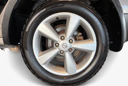 Ruskea (beige) Nissan Qashqai 2012 kuva 9.