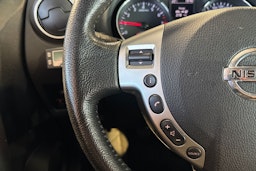 Punainen Nissan Qashqai 2012 kuva 15.